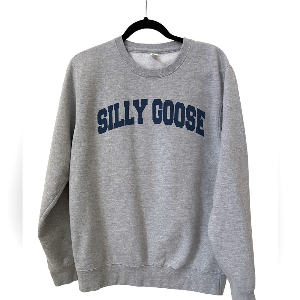 Women’s grey crewneck sweatshirt Silly Goose - size medium
